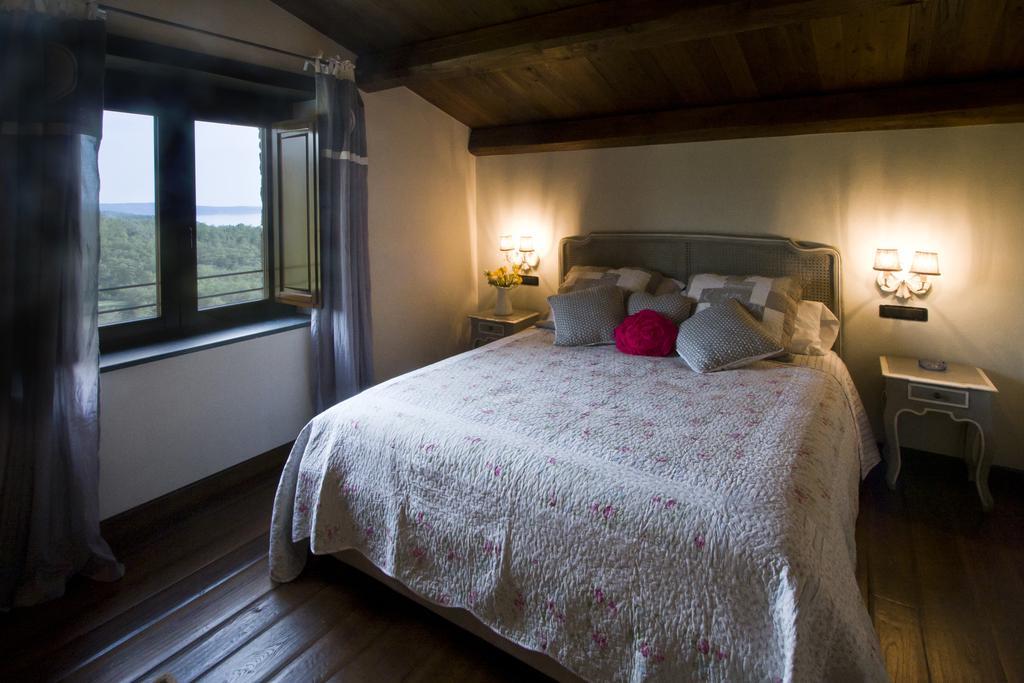 Agriresort Le Porcine Bolsena Szoba fotó